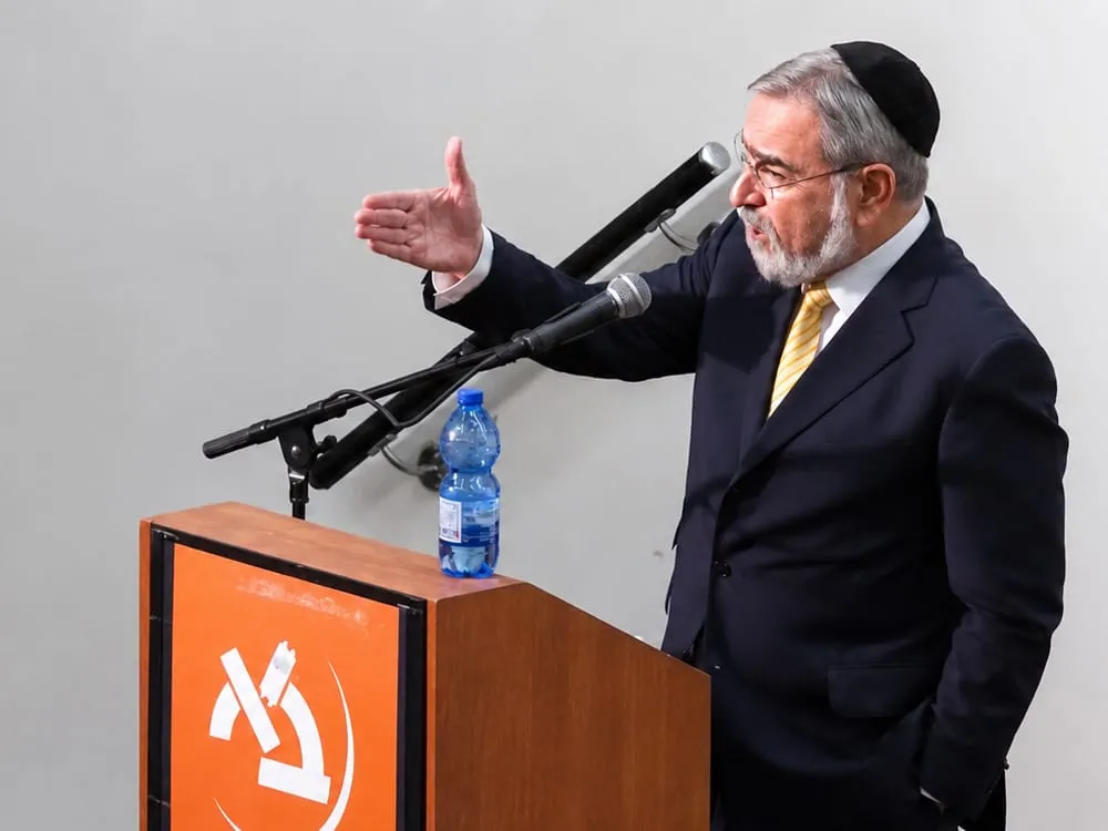 Rabbi Sacks speaking at Bar-Ilan University